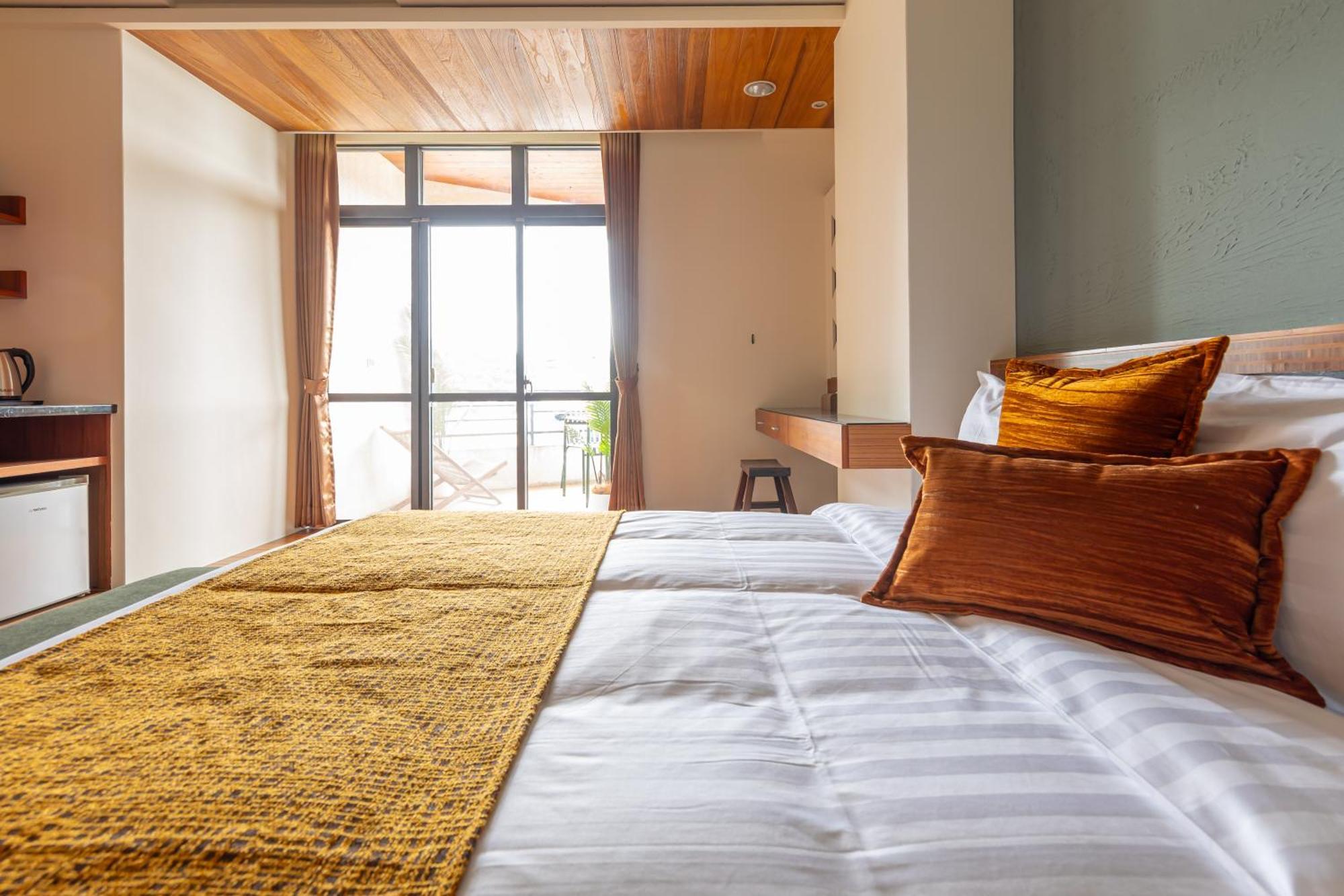 Sun Moon Lake Itathao Vacation Inn With Elevator Yuchi Extérieur photo