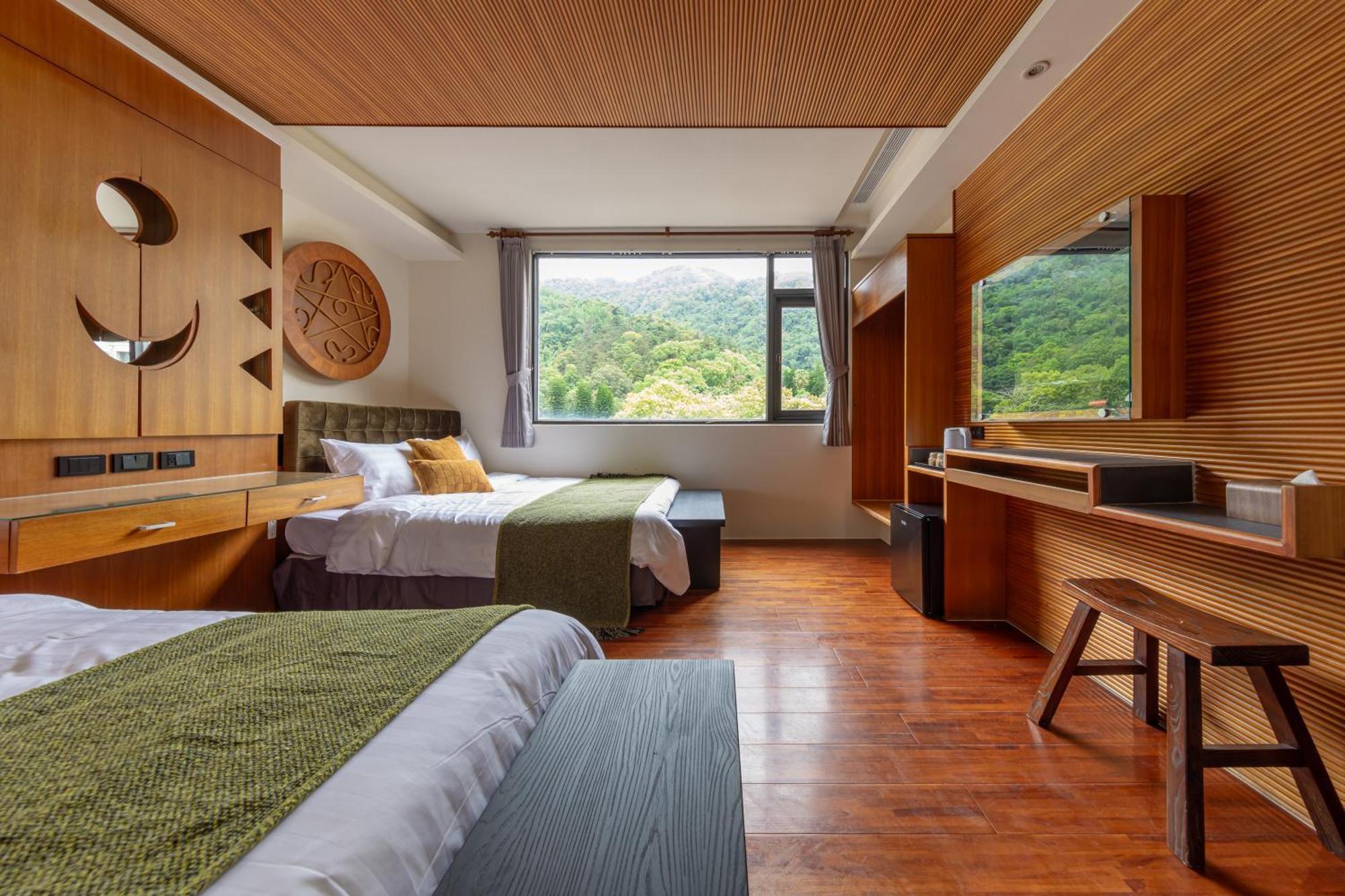Sun Moon Lake Itathao Vacation Inn With Elevator Yuchi Extérieur photo