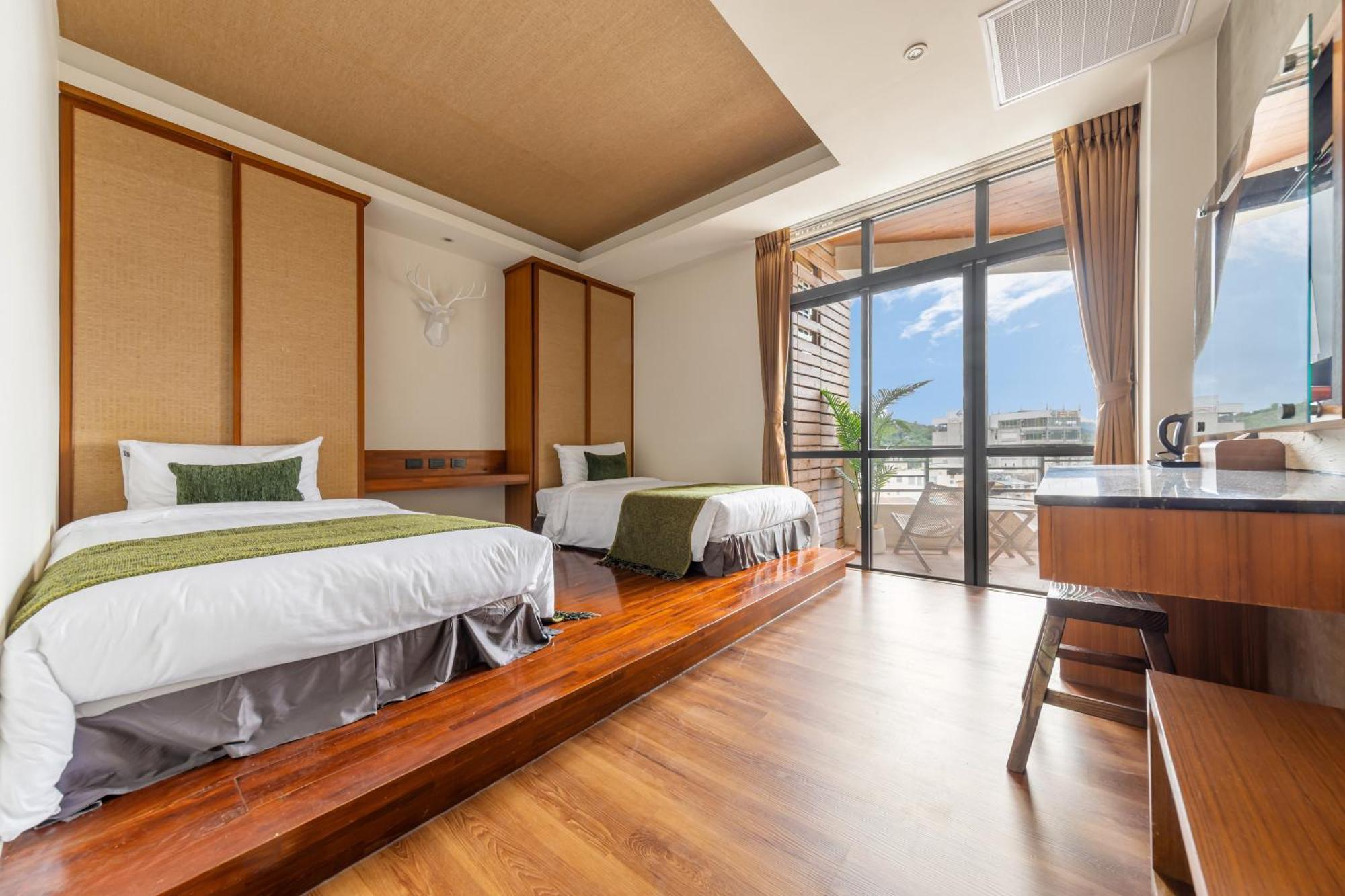 Sun Moon Lake Itathao Vacation Inn With Elevator Yuchi Extérieur photo