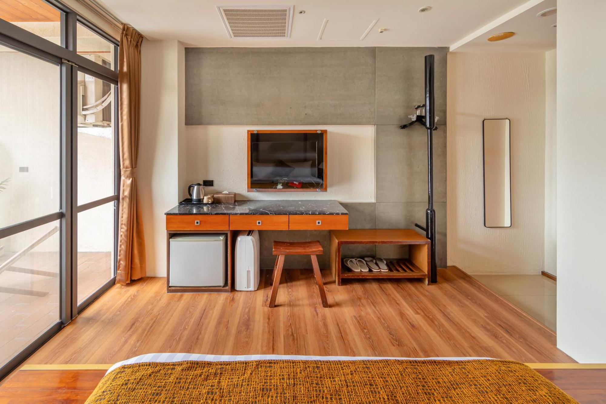 Sun Moon Lake Itathao Vacation Inn With Elevator Yuchi Extérieur photo